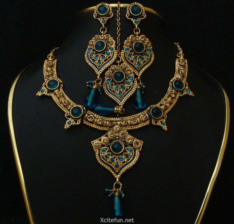 Indian Jewelry Polki Necklace Set With Matching Earrings