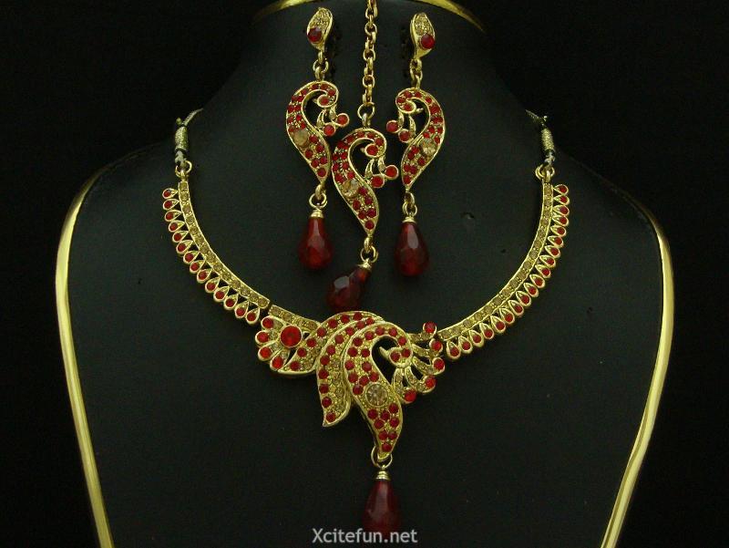 Indian Jewelry Polki Necklace Set With Matching Earrings