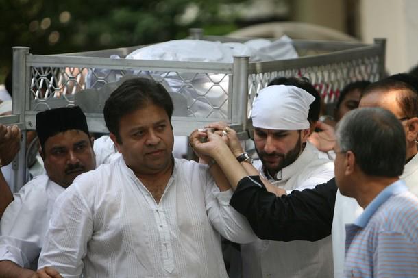 Mansoor Ali Khan Funeral Pictures