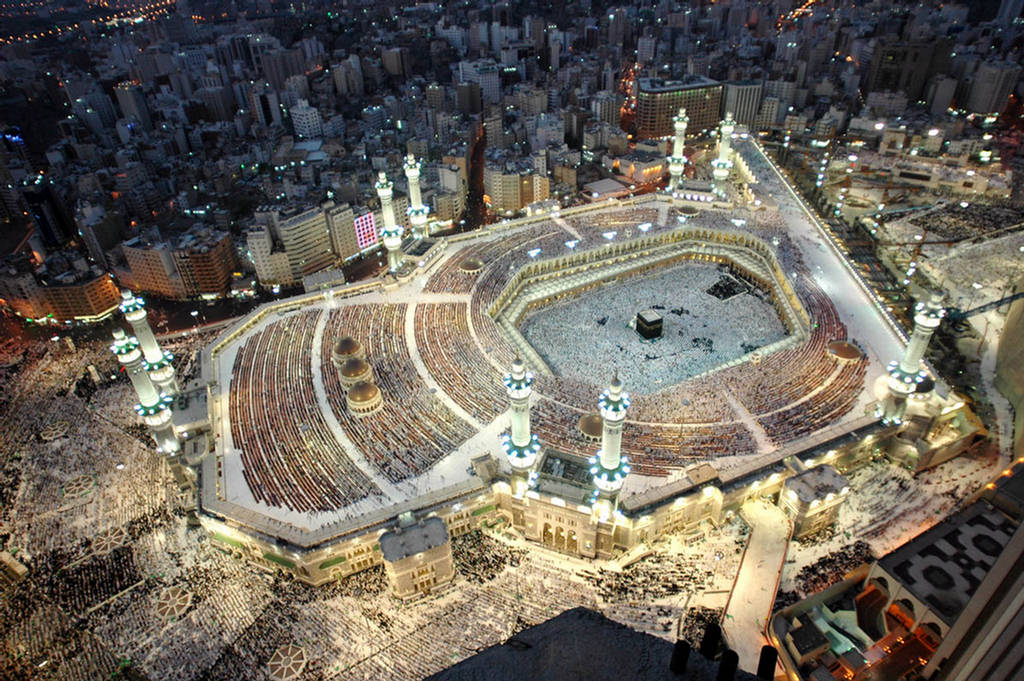 Makkah Aerial View  Glowing Images