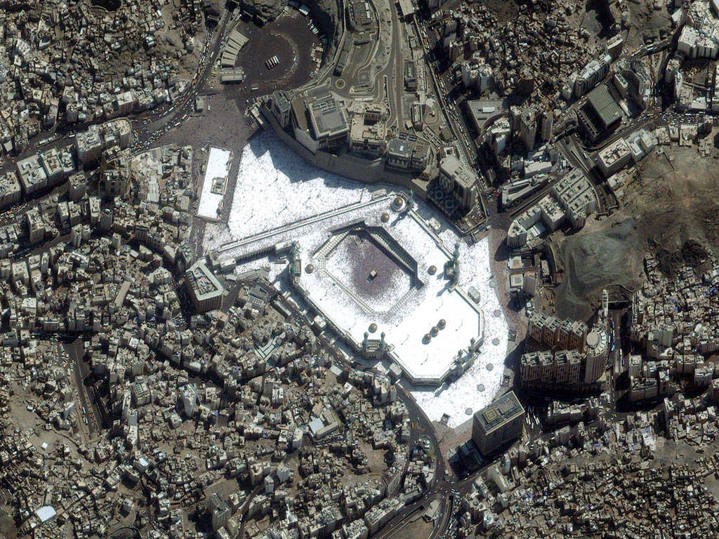 Makkah Aerial View  Glowing Images