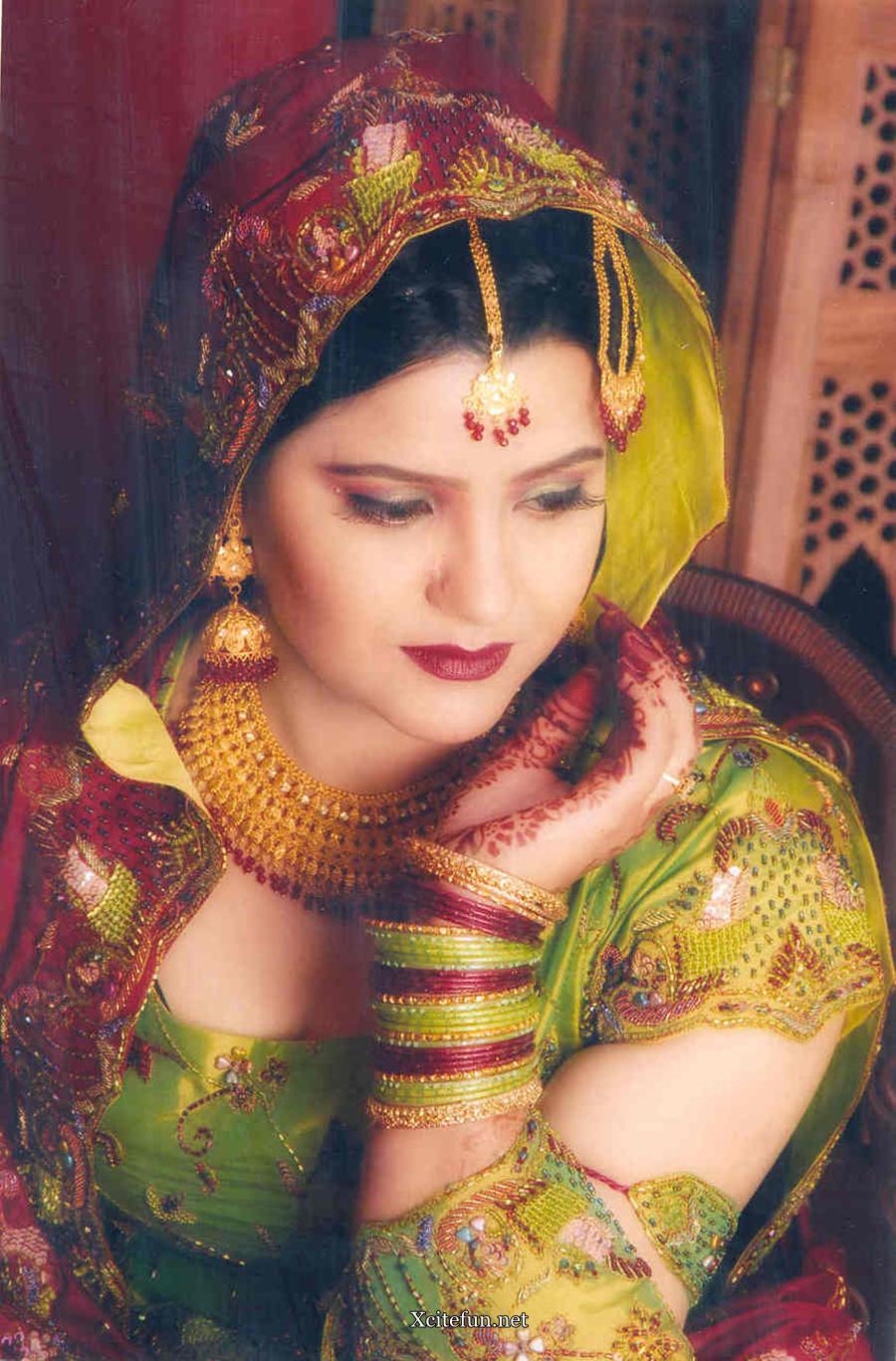 Indian dulhan dress up games makeup, christening gown garment bag ...