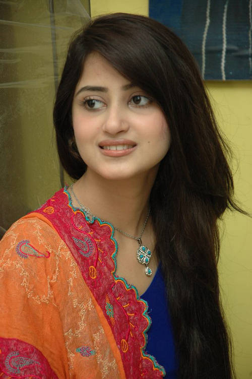 Sajal Ali - Photo Gallery - Biography - Pakistani Actress - XciteFun.net