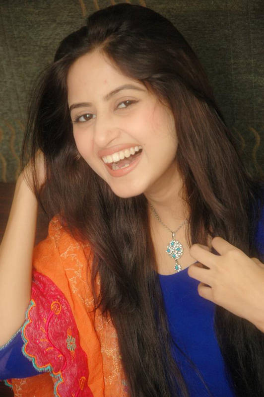 Sajal Ali  Photo Gallery  Biography  Pakistani Actress