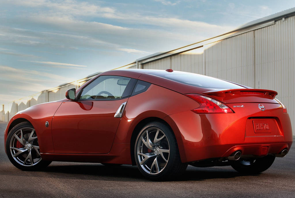 Nissan 370Z 2013  Icon Of Stylish Car  Wallpapers