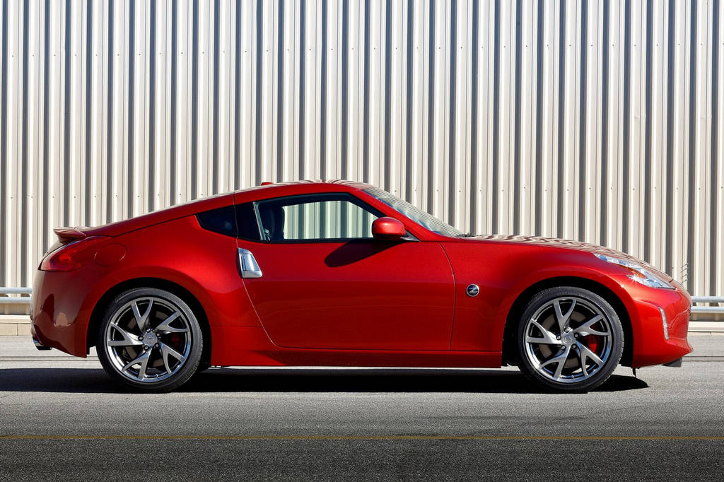 Nissan 370Z 2013  Icon Of Stylish Car  Wallpapers