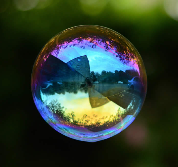 Amazing Photography - Reflection Of Bubbles - XciteFun.net