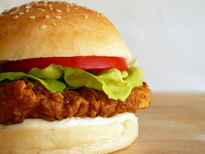 crispy-fried-chicken-burger-xcitefun