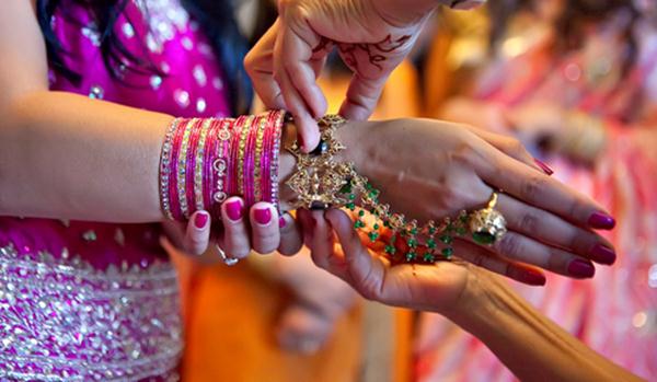 Bridal Mehndi Hands And Bangles Photography Bridal Mehndi Hands And Bangles Photography