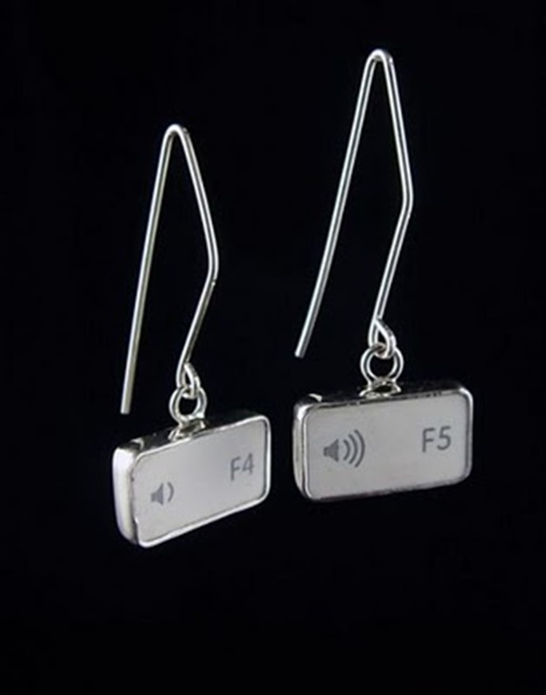 Recycled Keyboard Creative Jewelry Collection