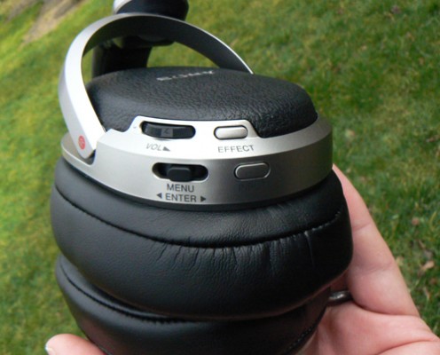 Sony MDR HW700 Review Wireless Headphones Sony MDR HW700 Review Wireless Headphones