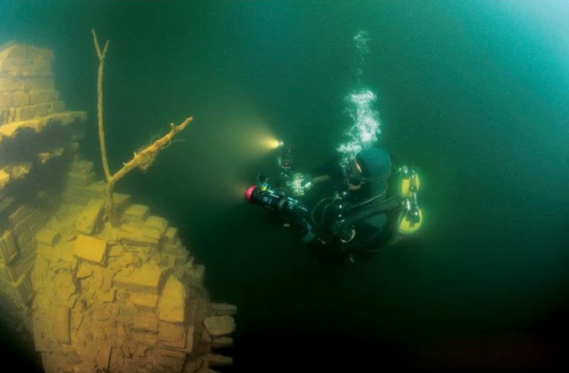 Underwater Lion City of Shicheng, China - XciteFun.net