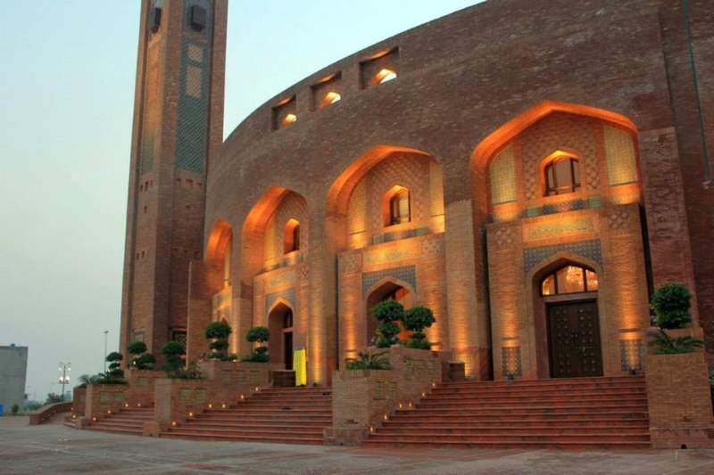 Grand Jamia Largest Mosque in Pakistan