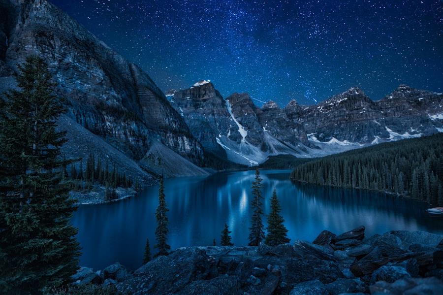 Moraine Lake Tourist Attraction Canada XciteFun net