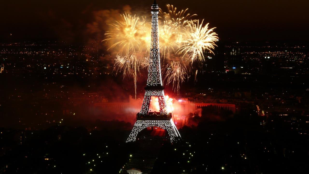 vatrometi - Page 8 366957,xcitefun-new-year-fireworks-eiffel-tower-paris-2