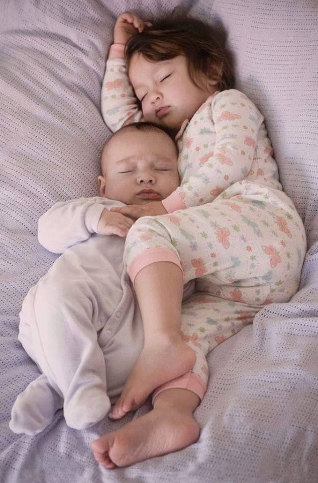 Cute Sibling Images Full of Love - XciteFun.net