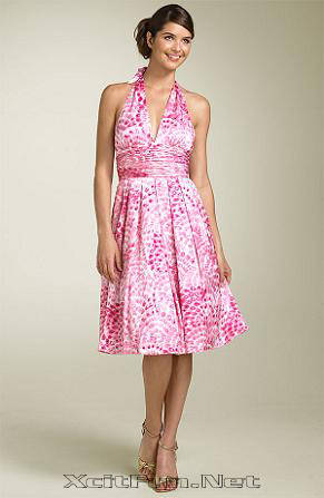 Summer Dresses for Busty Girls - Flatter Your Figure - XciteFun.net
