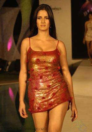 Katrina Kaif: Star iCon For Indian Lifestyle - Ramp Shots - XciteFun.net