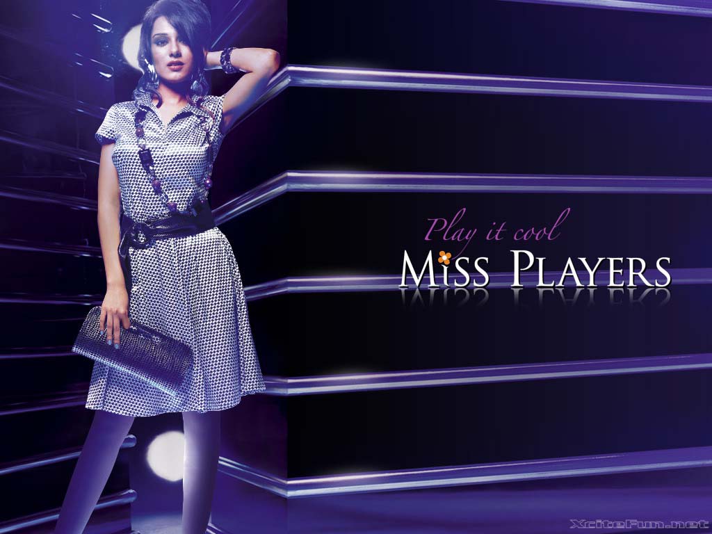 Miss played. Амрит в полный рост. На Мисс плеер. Miss\Play.