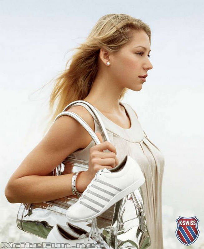 anna-kournikova-russian-pinup-photo-shoot-for-k-swiss-xcitefun