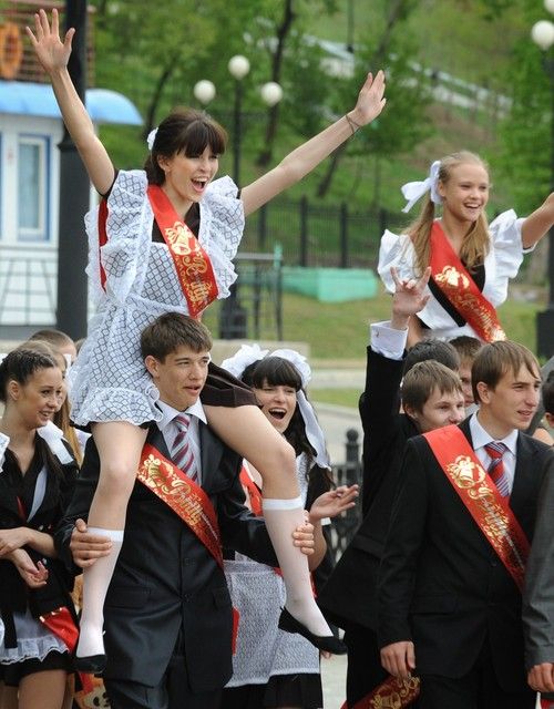 Russian School Graduation 2009 Part 2