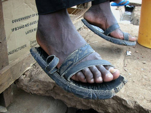 Durable Hand-Made Tyre Slippers - XciteFun.net