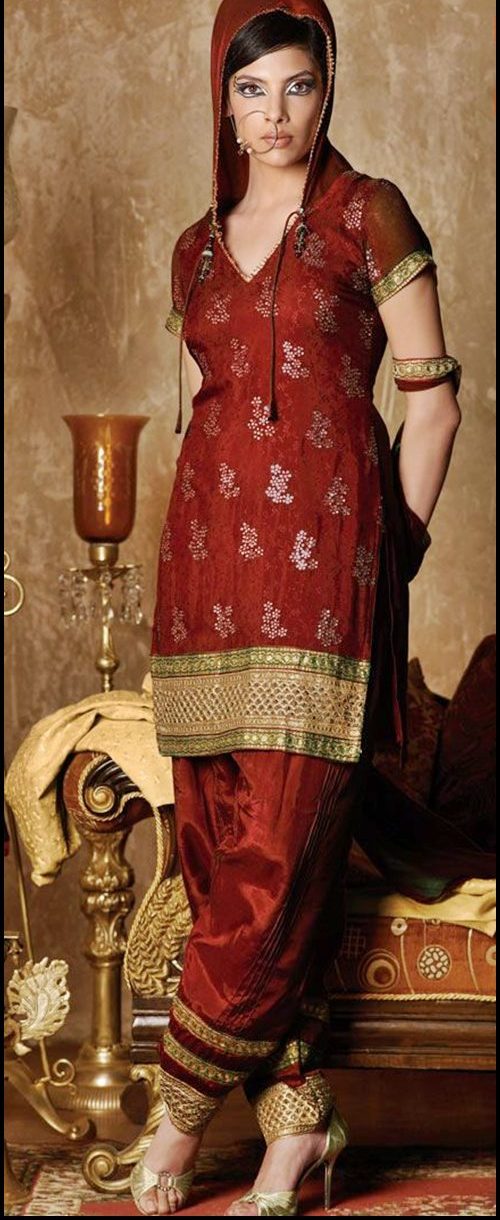 Mughal Style Dress Fashion - XciteFun.net