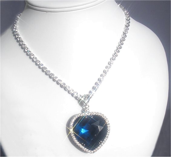 Titanic Necklace............ The Symbol Of Love - XciteFun.net