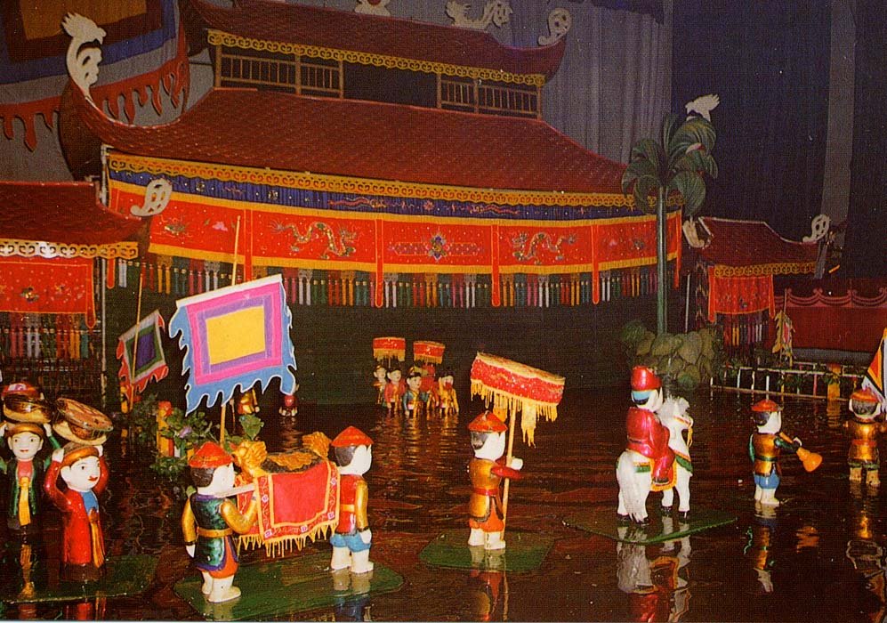 water puppetry video water puppetry video
