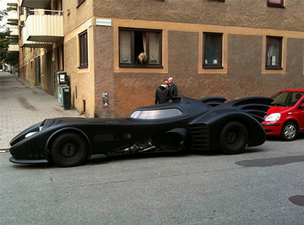 Batmobile Replica: Lincoln Continental - Sweden - XciteFun.net