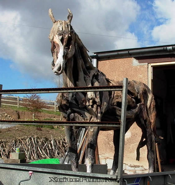 Driftwood Horses Amazing Sculptures