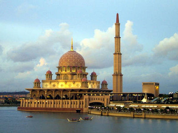 Very Beautiful Mosque In the World - XciteFun.net