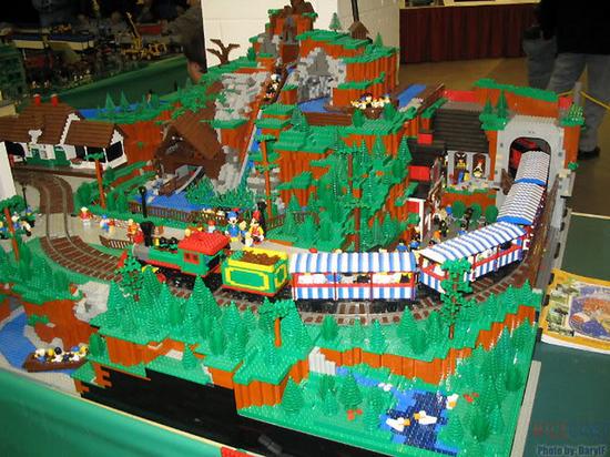 Disneyland Made Out Of Lego - XciteFun.net