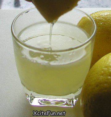 Bleach Your Hair With Lemon Juice - XciteFun.net