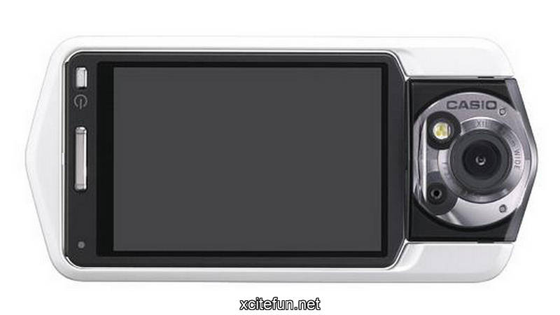 Casio Tryx Pocket Camera with Swivel Screen - XciteFun.net