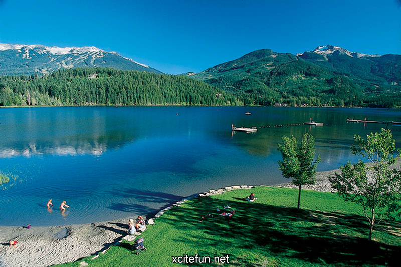 Whistler Blackcomb - Biggest Ski Town In World - XciteFun.net