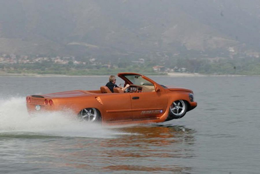 World's Fastest Amphibious Watercar - XciteFun.net