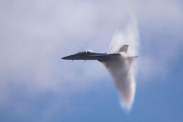 High Speed Jets - Blurring Photography - XciteFun.net