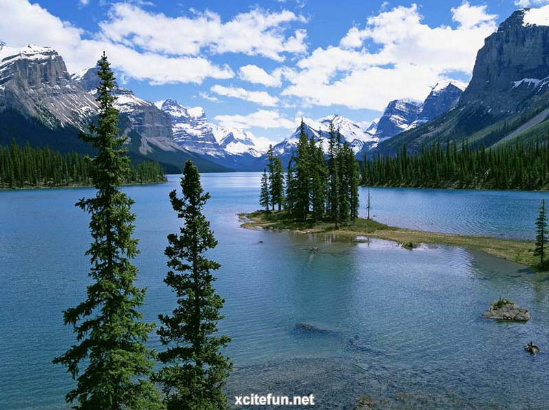 Maligne Lake Jasper National Park of Alberta - XciteFun.net