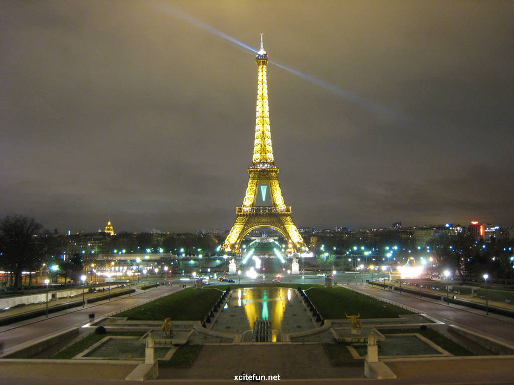 Eiffel Tower - Most Famous Tower of World - XciteFun.net