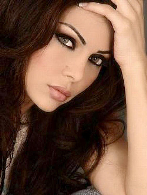 Haifa Wehbe - Famous Arabic Singer and Actress - XciteFun.net