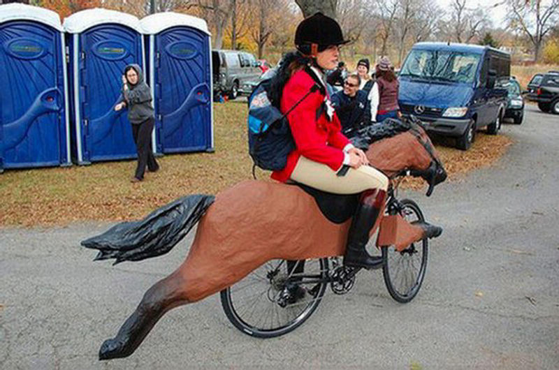 Вело лошадка. Велосипед в виде лошади. Конь на велосипеде. Конь педальный велосипед. Конь и байк.