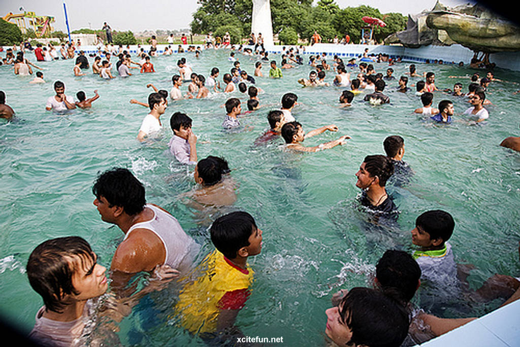 sozo-park-lahore-images-gallery-swimming-pool-park-xcitefun