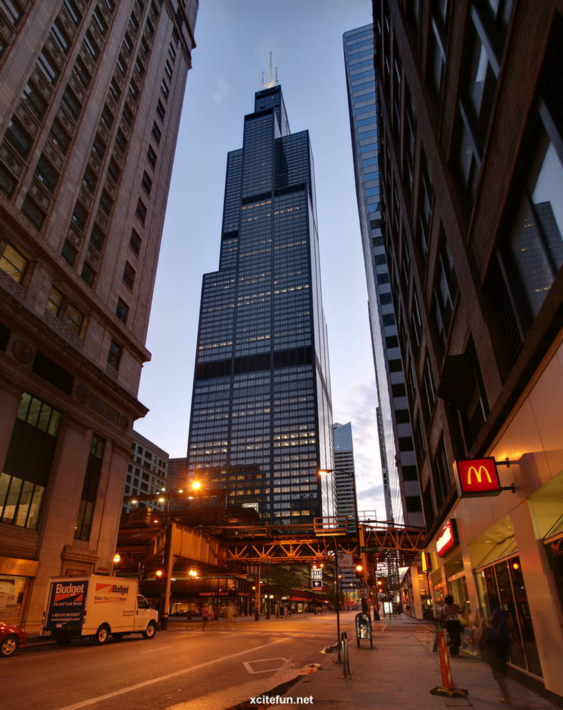 chicago skyscraper