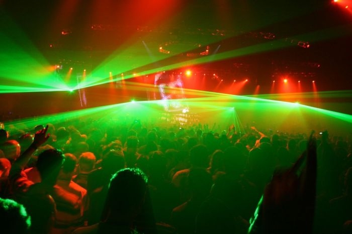 Stunning Rave Parties - The Colorful Lighting World - XciteFun.net