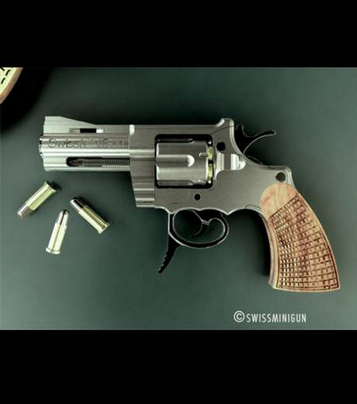 Swiss Mini Revolver - World's Smallest Gun - XciteFun.net