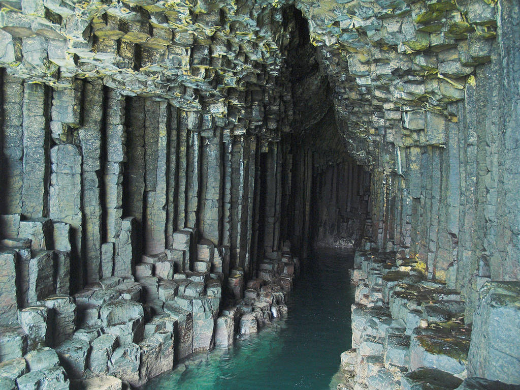 Fingals Cave Scotland - Imagery Tour - XciteFun.net