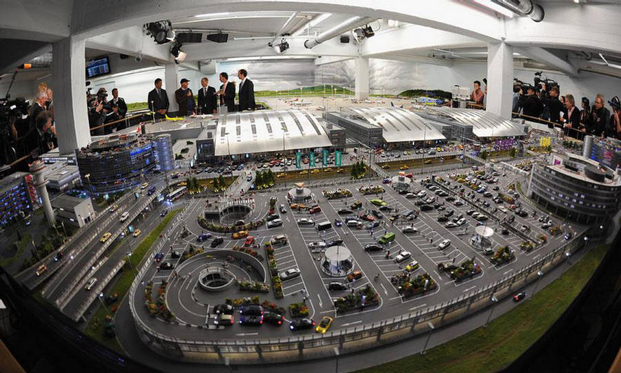 World Largest Miniature Airport - Miniatur Wunderland - XciteFun.net