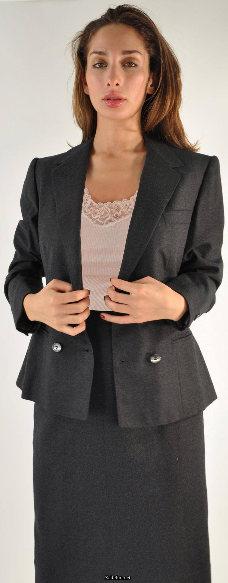 Sophisticated Office Suit For Women - XciteFun.net