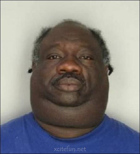 Strangest Record Necks - XciteFun.net